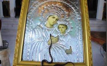 Τα φιδάκια του Δεκαπενταύγουστου, στον Ι.Ν. Παναγιάς Φιδούσας