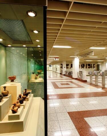 Ξενάγηση στην αρχαία πόλη με οδηγό το.. μετρό