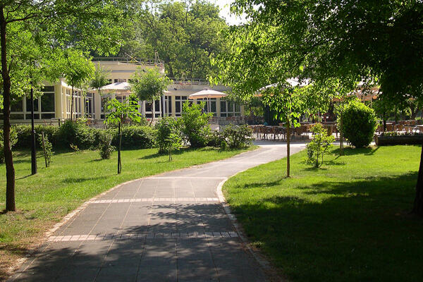 Βόλτα στο Πάρκο Παυσίλυπου και στο Άλσος Χίλια Δέντρα